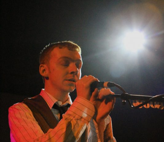 Dave Stewart & Friends | September 29, 2012 | Troubadour | West Hollywood, CA – Photo Gallery